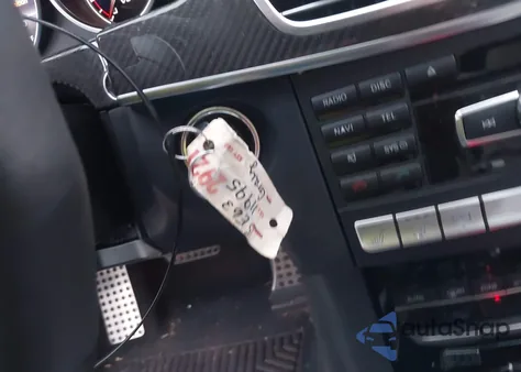 2015 Mercedes-Benz E 63 Amg S 4Matic z USA, uszkodzony, nr VIN WDDHF7GB4FB151119